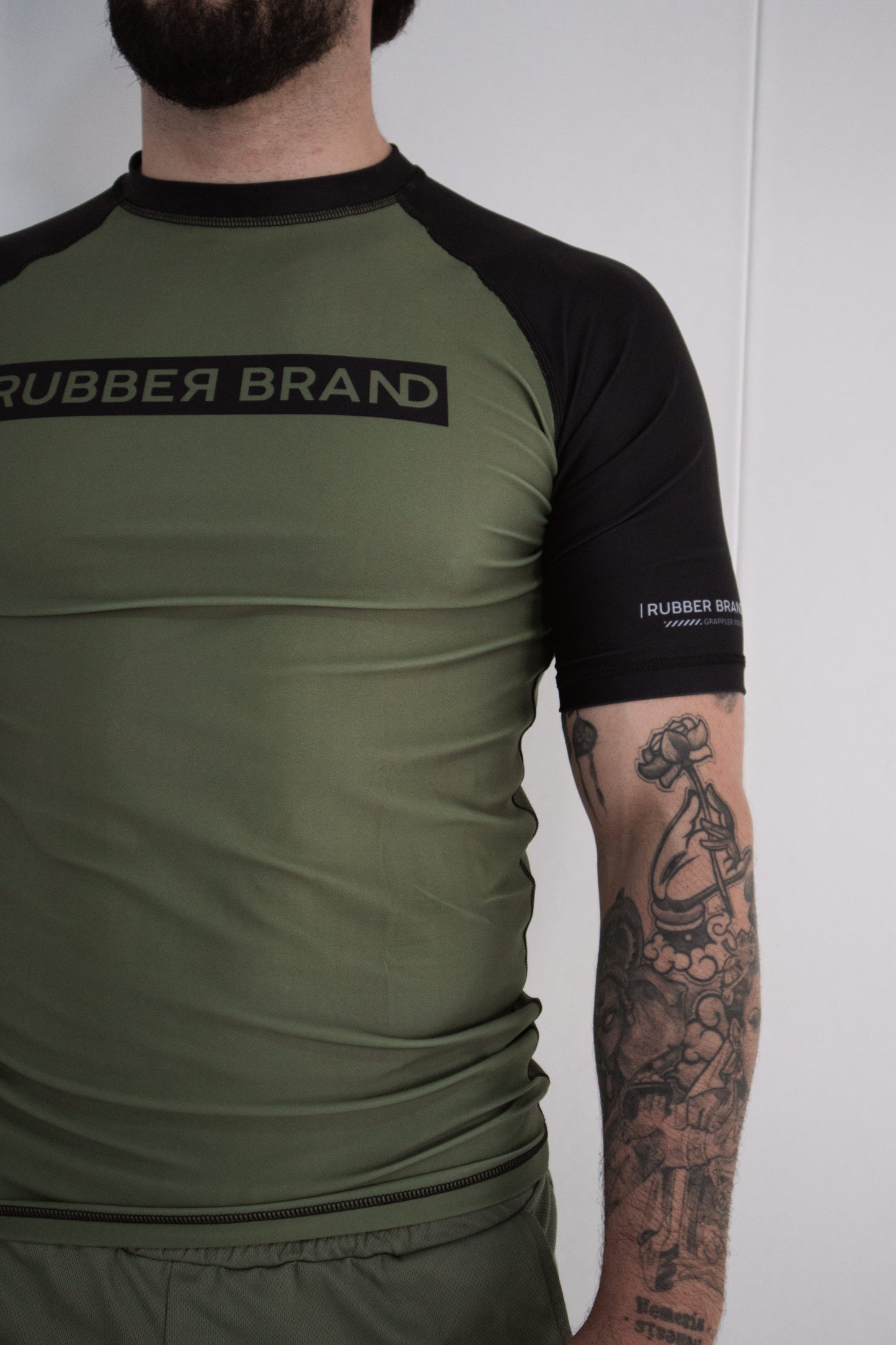 Miltary green | short sleeve